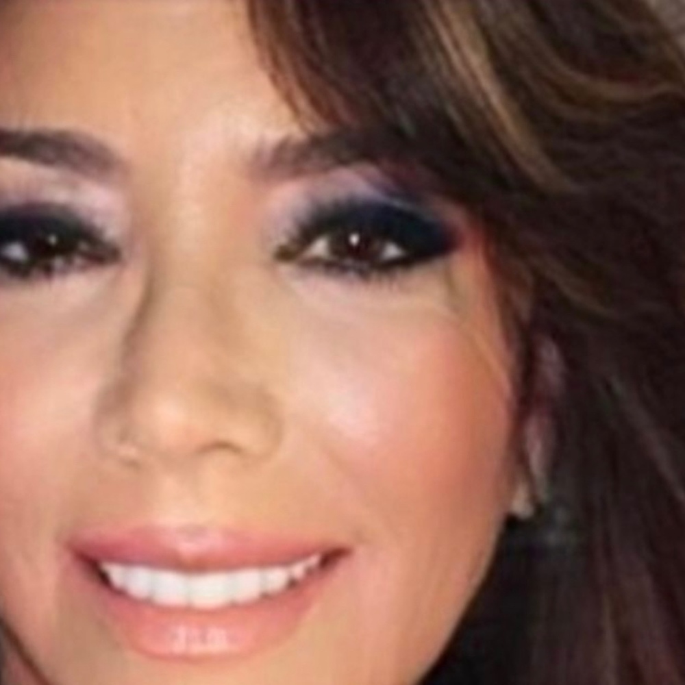 Meet your Posher, Dee